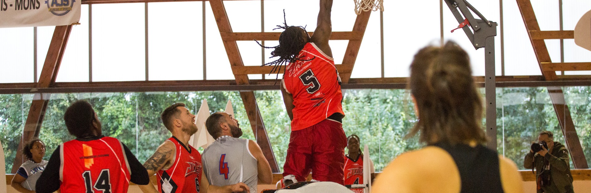 Performance tripple dribble Julie Borderie