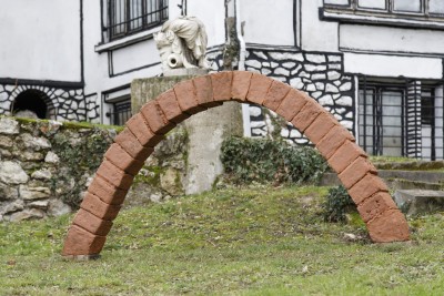 Œuvre Julia Gault 2 - Agrandir l'image 3 sur 3, fenêtre modale